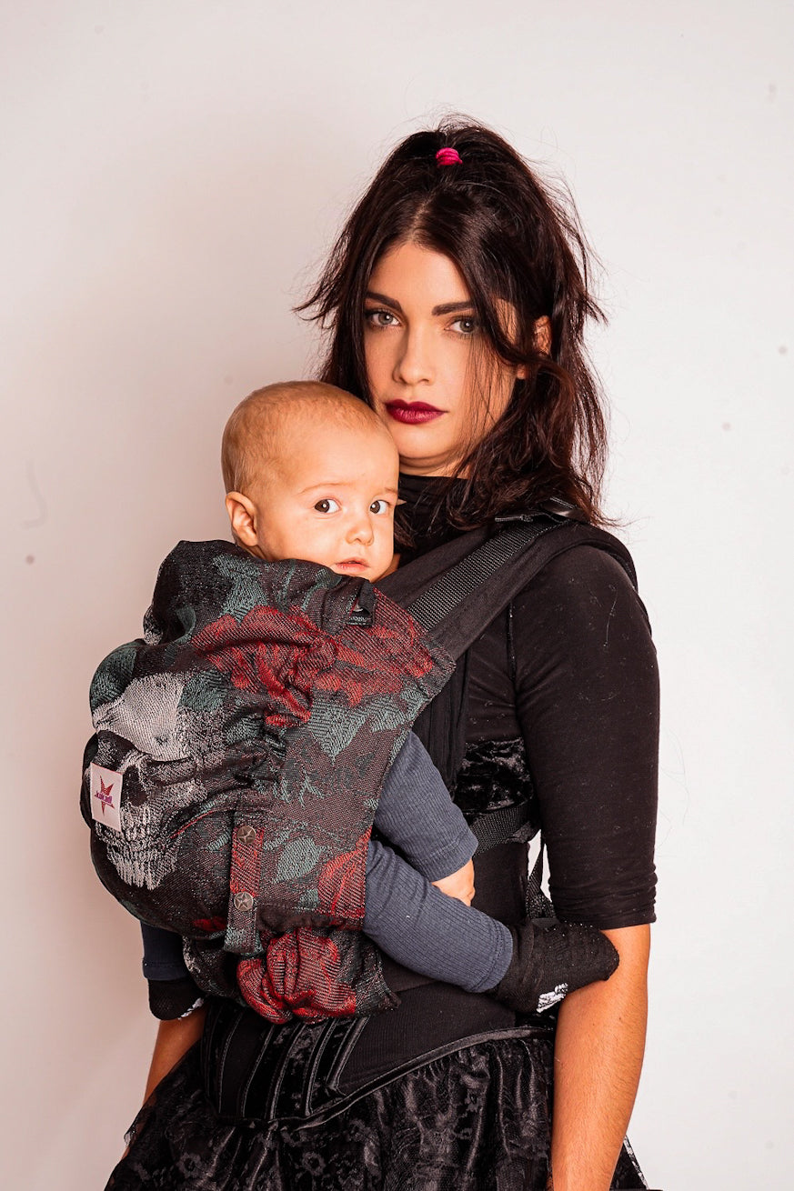 Carrier de bebê Flip Skulls N´Roses