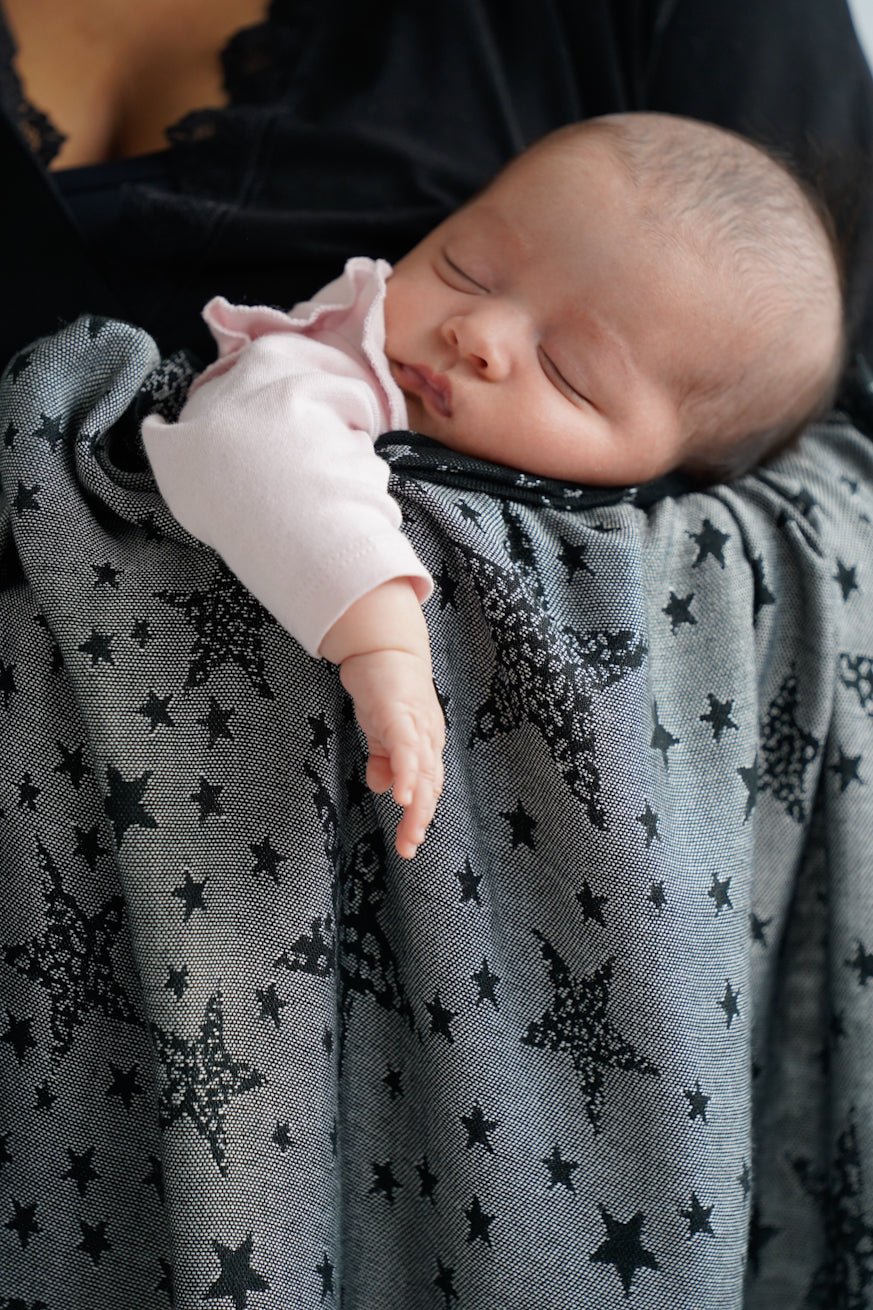 Mysig filt Leo stjärnor monokrom - KOKADI